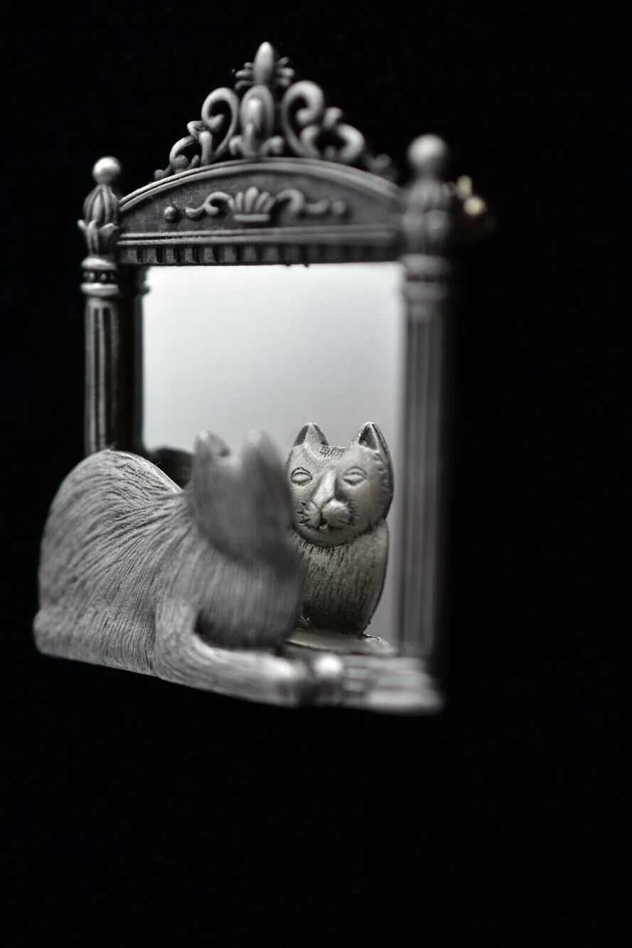 JJ Vintage Pretty Kitty Cat Mirror Vanity Pin Brooch Pewter Signed 1980s BinJ